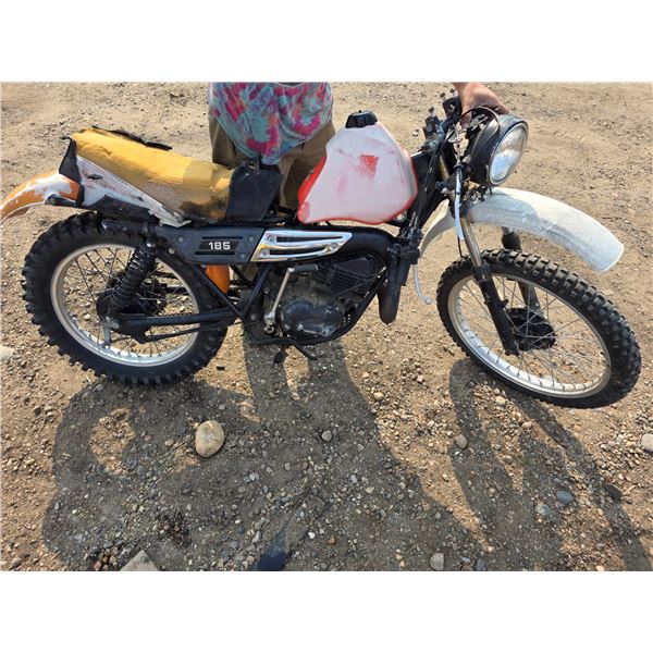 Suzuki motor bike- not running- for parts