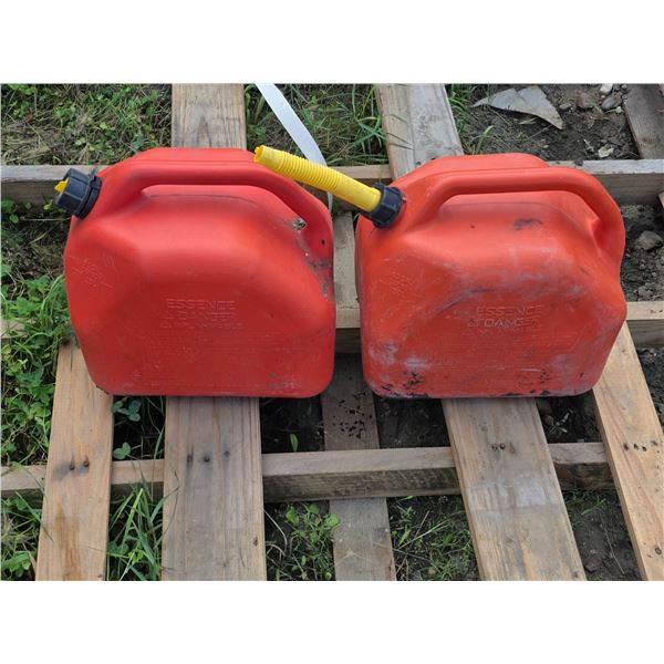 2 gas cans