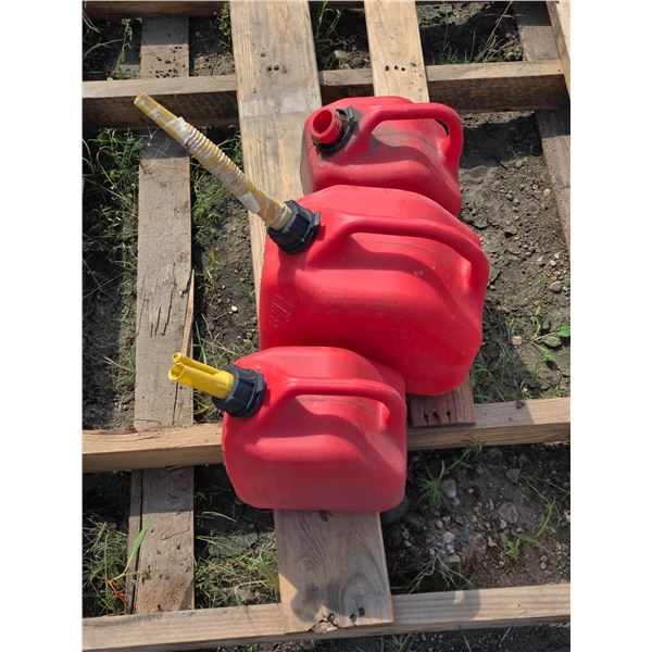 3 gas cans