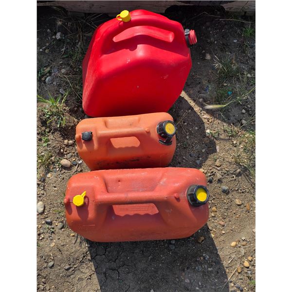 3 gas cans