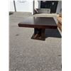 Image 1 : Table 47" x 47" 31 inches tall