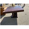 Image 2 : Table 47" x 47" 31 inches tall