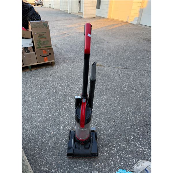 DISSELL vacuum