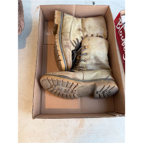 Boots size 7
