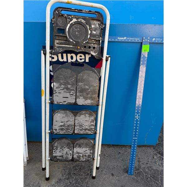 Step ladder