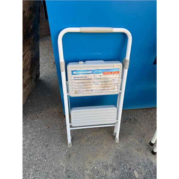 Step ladder