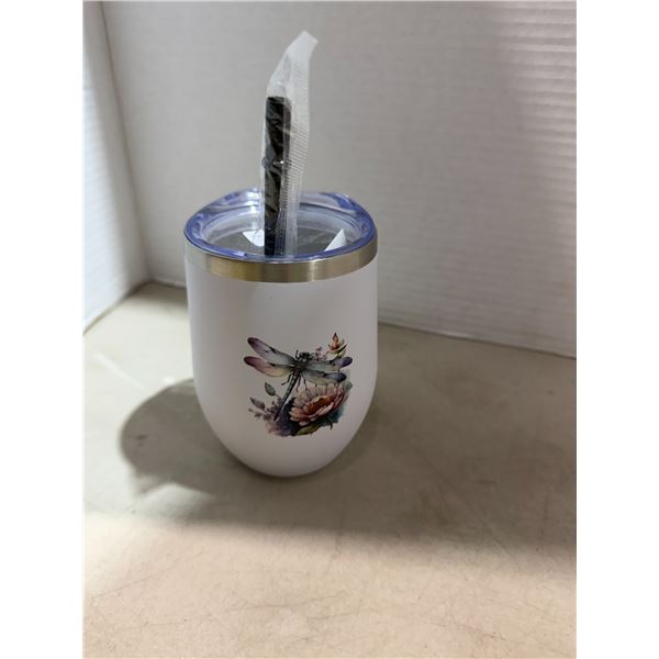 To go mug with straws