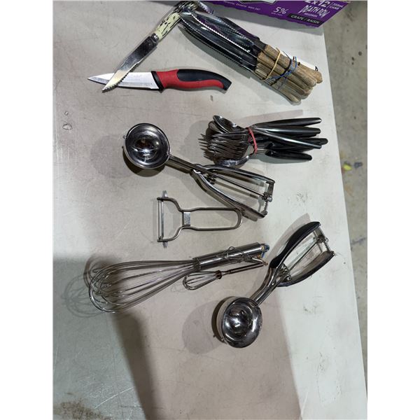 Kitchen utensils