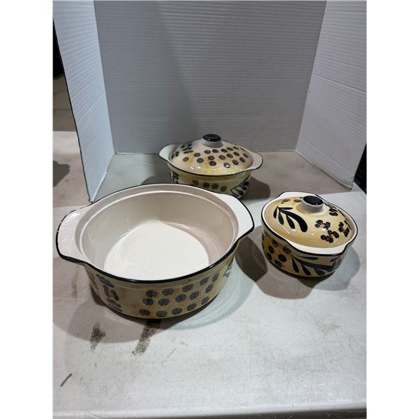 Pottery baking dishes