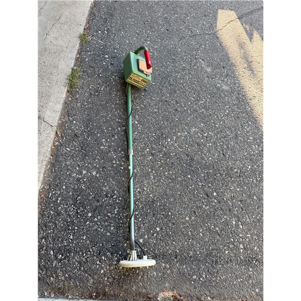 GARRETT metal detector