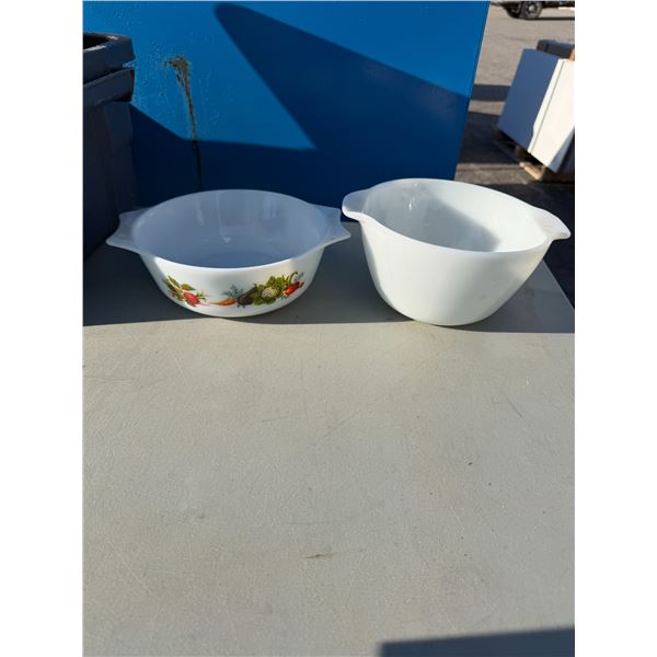 Fire king and other bowls