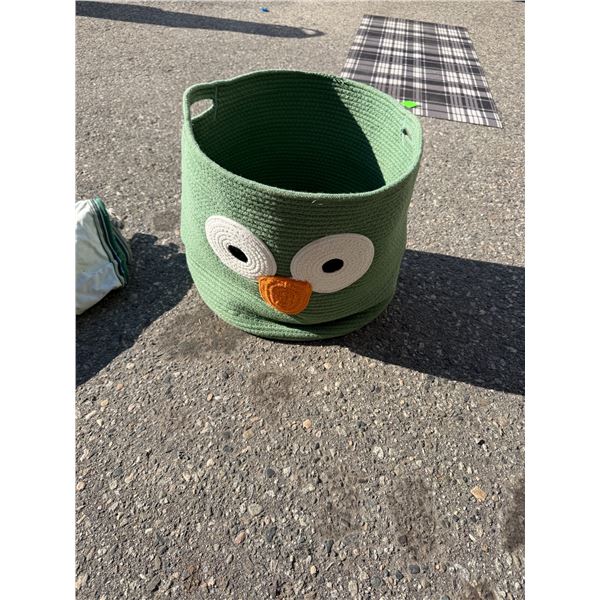Laundry basket