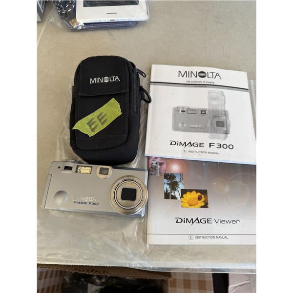 Minolta Camera DIMAGE F 300