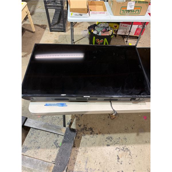 Samsung TV 43 inches