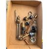 Image 1 : Torch items