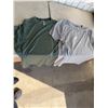 Image 1 : T-shirts size 2 XL