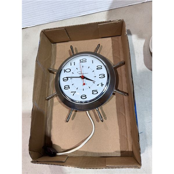 INTREHAM clock made in Canada approximately 9 1/2 inches