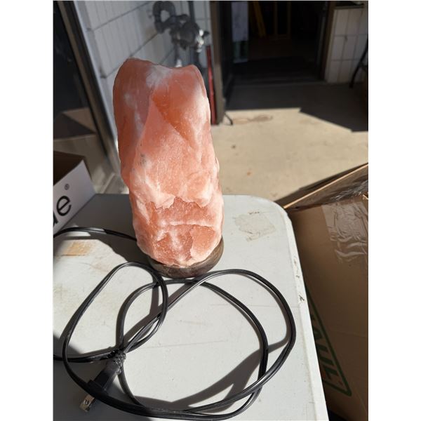 Salt lamp