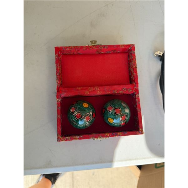 Relaxation balls