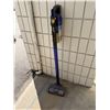 Image 2 : Shark Cordless Rocket Vacuum