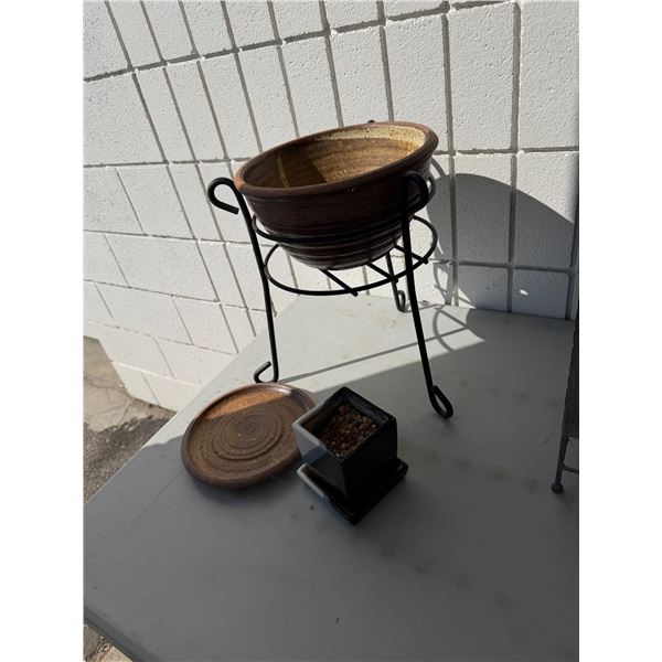 Planters and plant stand