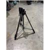 Image 1 : Tripod