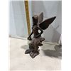 Image 1 : Cast-iron Angel decor