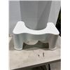 Image 1 : Toilet step