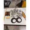 Image 1 : Home decor accents