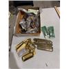 Image 1 : Assorted drawer and cabinet hardware