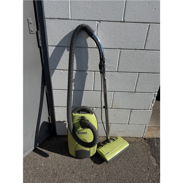 Kenmore vacuum cleaner