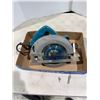 Image 1 : Makita saw