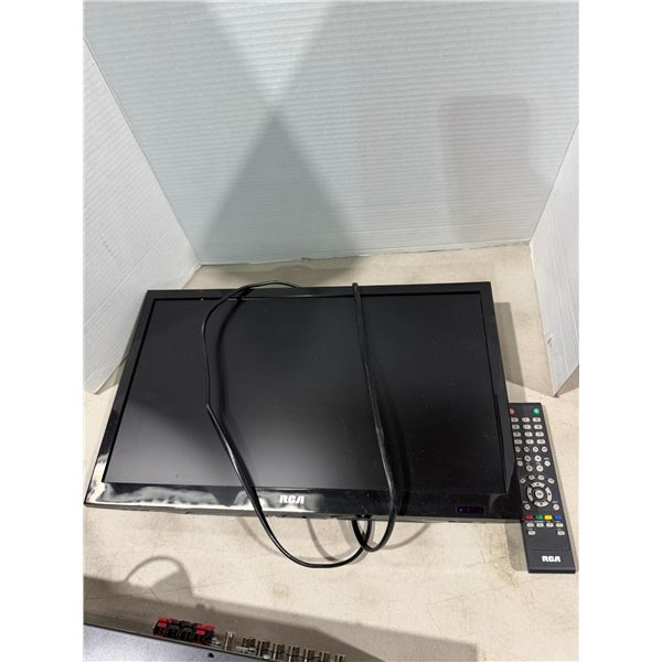 RCA TV with remote 19 inch