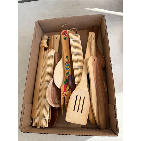 Wood utensil items