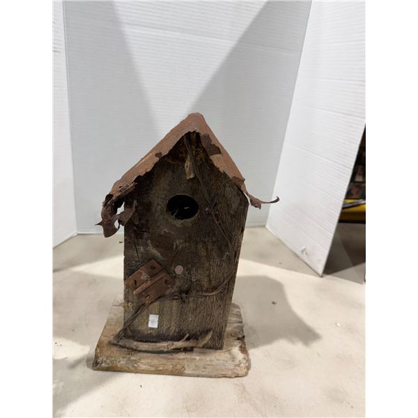 Rustic birdhouse