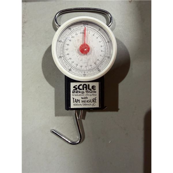 Luggage scale with tape measure