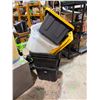 Image 1 : Bins
