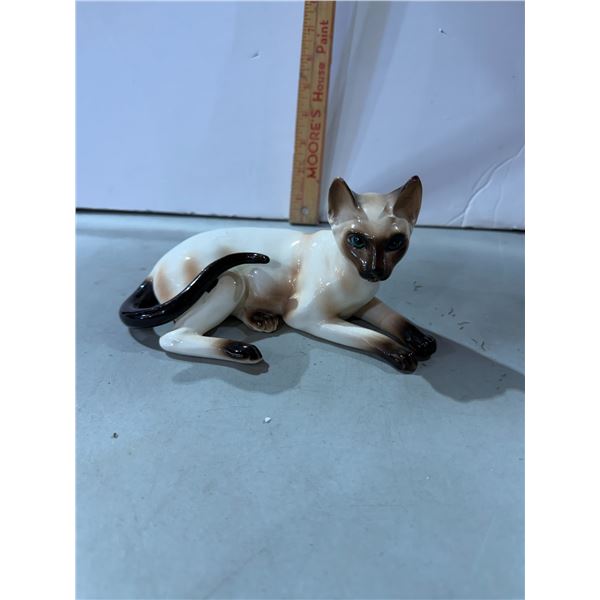 Cat decor