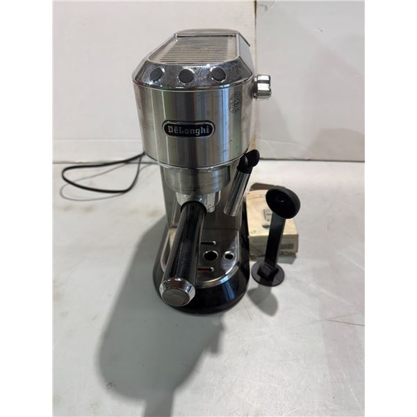 DELONGHI espresso machine