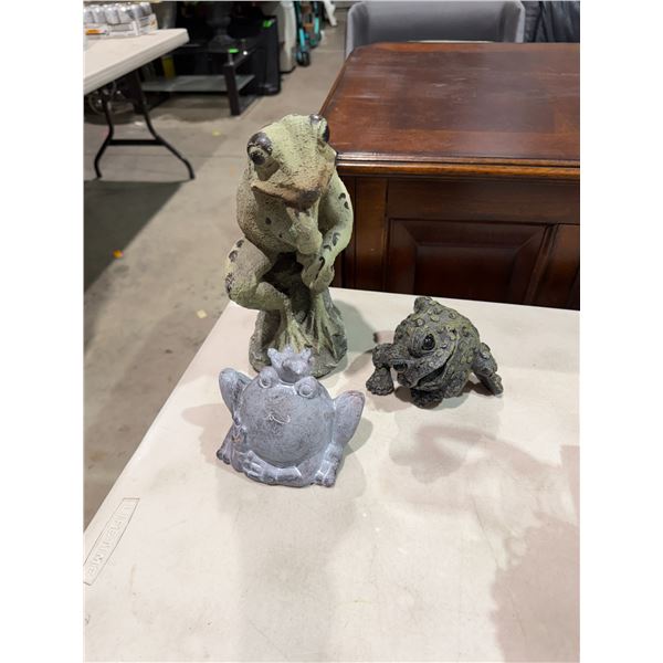 Frog decor