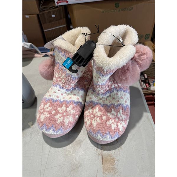 New slippers size 7/