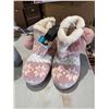 Image 1 : New slippers size 7/