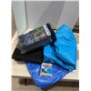 Image 1 : Netting tarps and tarp items