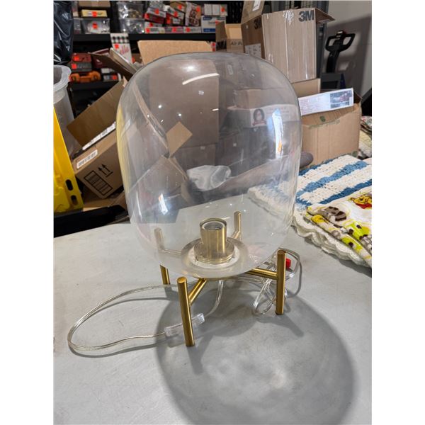 Light fixture