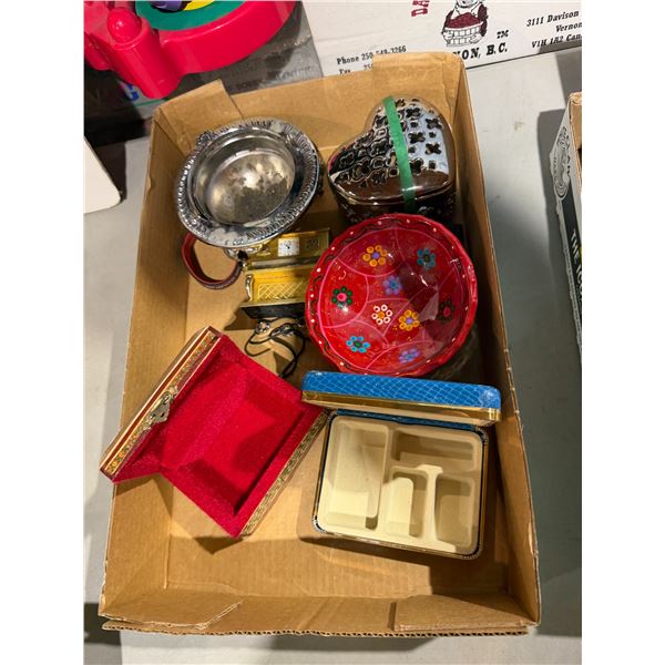 Miscellaneous lot