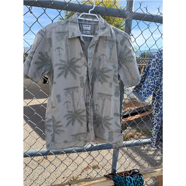Hurley size large shirt