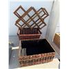 Image 1 : Baskets and wine rack