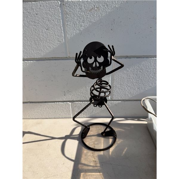 Metal decor