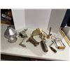 Image 1 : Kitchen items