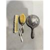 Image 2 : Dresser items